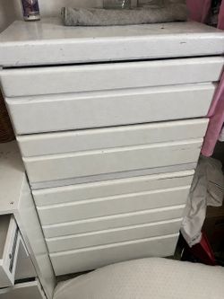 White 5 drawer wooden dresser