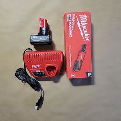 Milwaukee 2457-21 3/8-in Cordless M12 Lithium-Ion Ratchet Kit W 4.0 Battery 