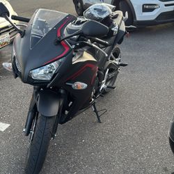 2022 Honda CBR300