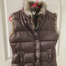 Gap Kids Reversible Faux Fur Vest Jacket (XL/XXL, 12-16), Petite Women’s XS