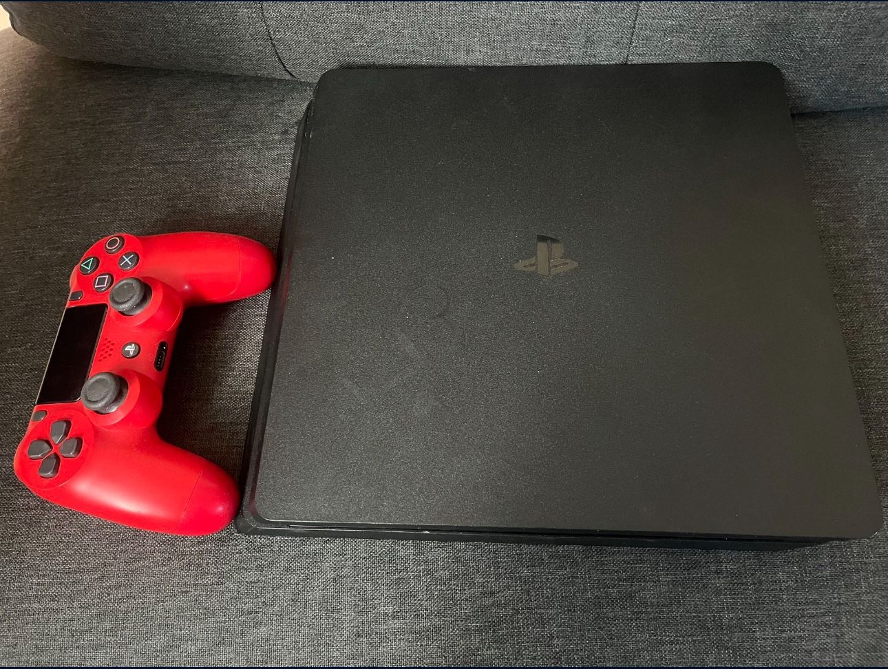 PS4 Slim