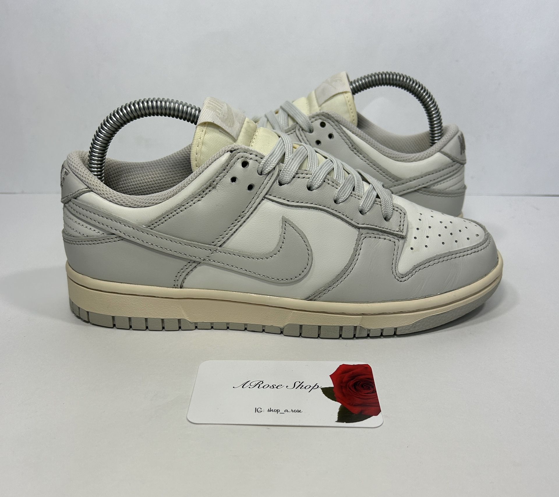 Nike Dunk Low size 7.5 Men main image 2
