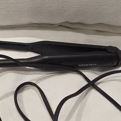 WavyTalk Edge Straightener 