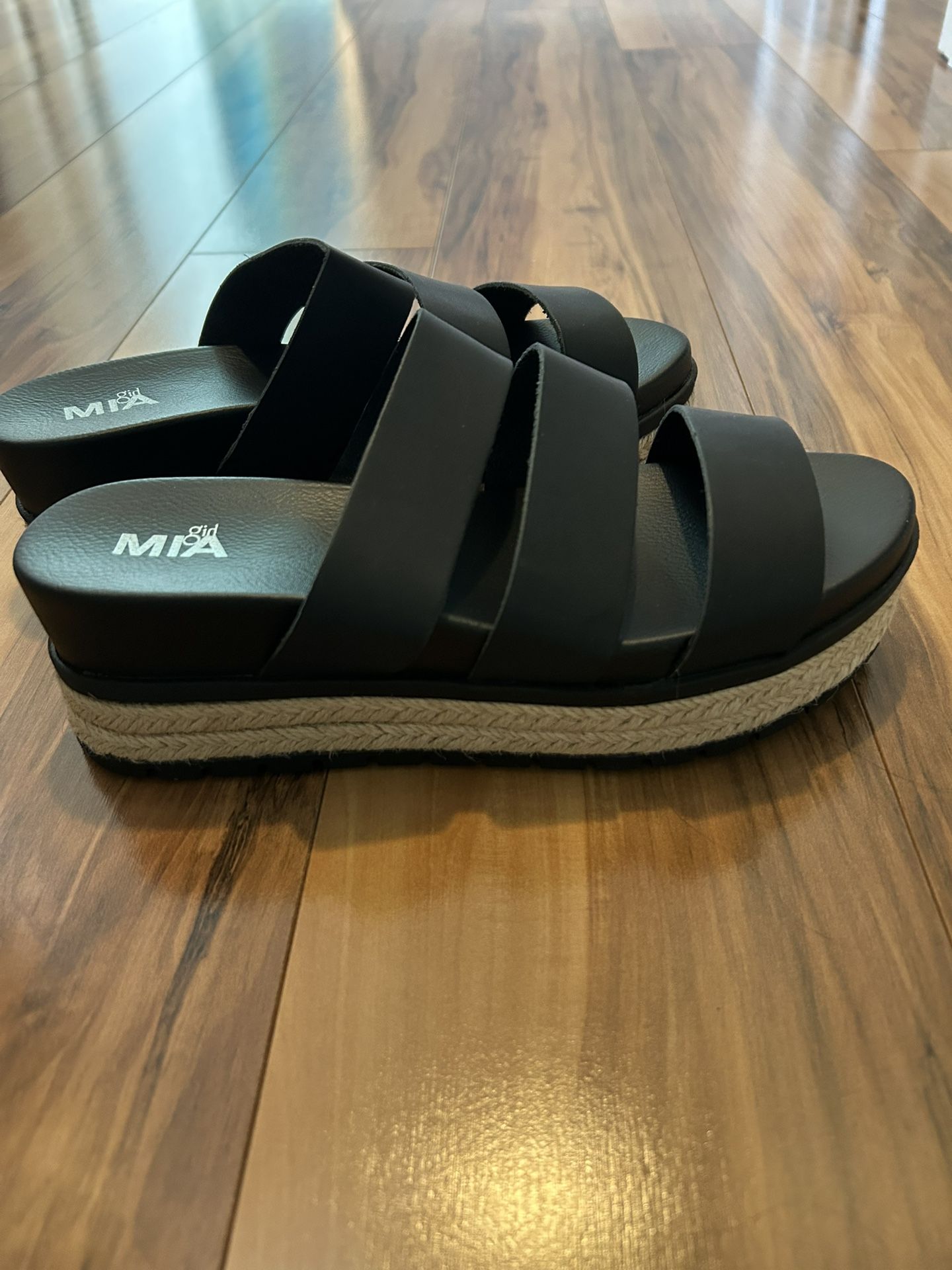 New Slip, Sandals Mia 37.5