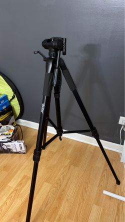 Vivitar Photo Video Tripod