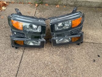 2019-2021 Chevy Silverado 1500 headlights