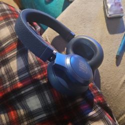Jbl 660n LIVE BLUETOOTH HEADPHONES