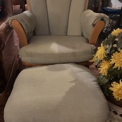 Light Green Wooden Rocking Chair And Rocking Leg Chair 