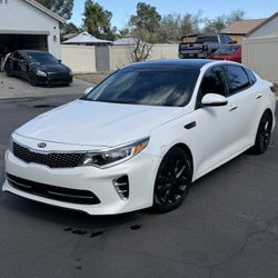 2017 KIA Optima