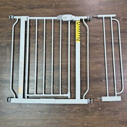 Regalo Model 1160 DS – Adjustable Safety Gate