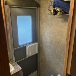 2008 Sprinter By Keystone 