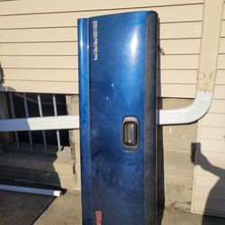 99 to 2007 classic gmc or chevy Truck tailgate