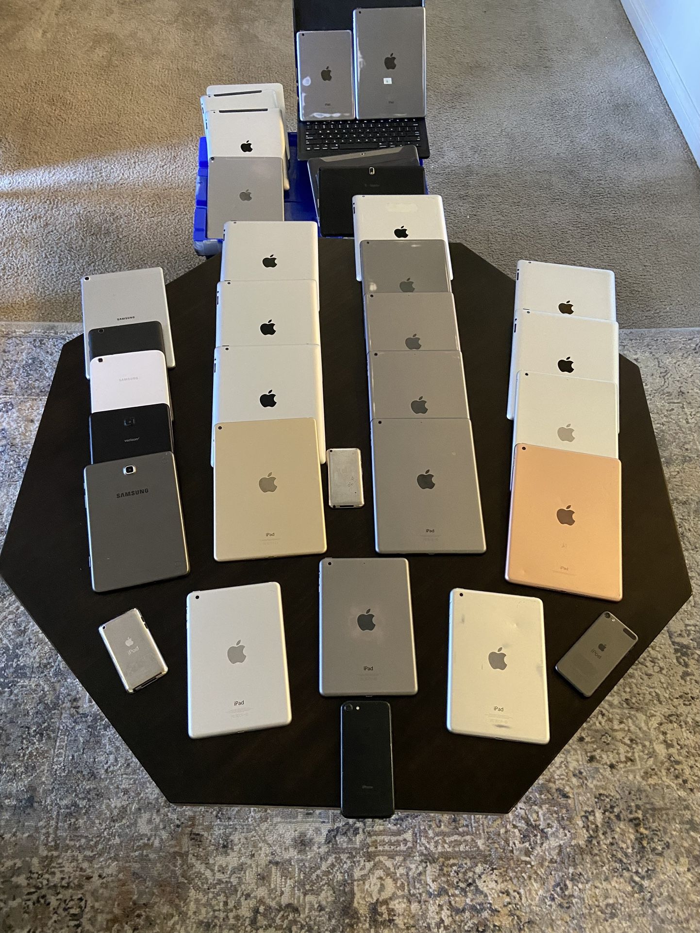 iPads 
