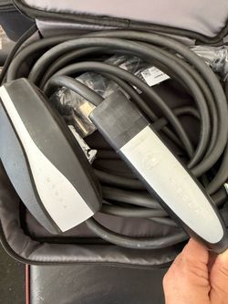 Tesla Mobile Connector