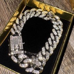 Luxury Cuban Chain Bracelet- Best Offer