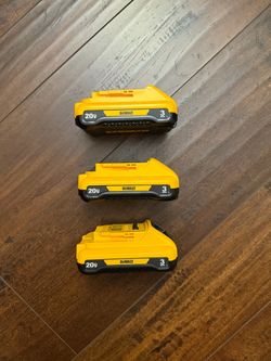 New 20V Dewalt 3Ah Battery