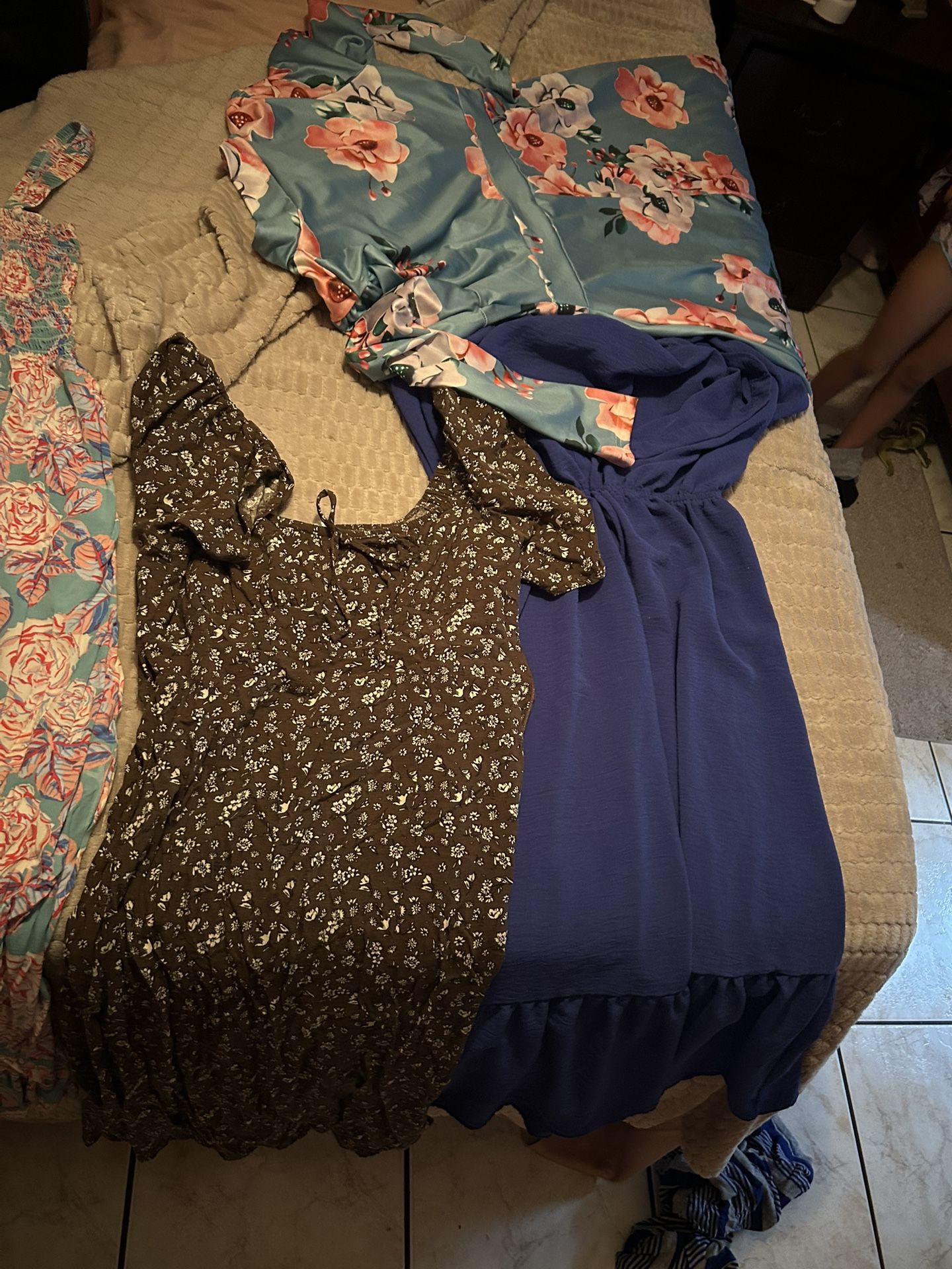 Dresses Medium And Large Size