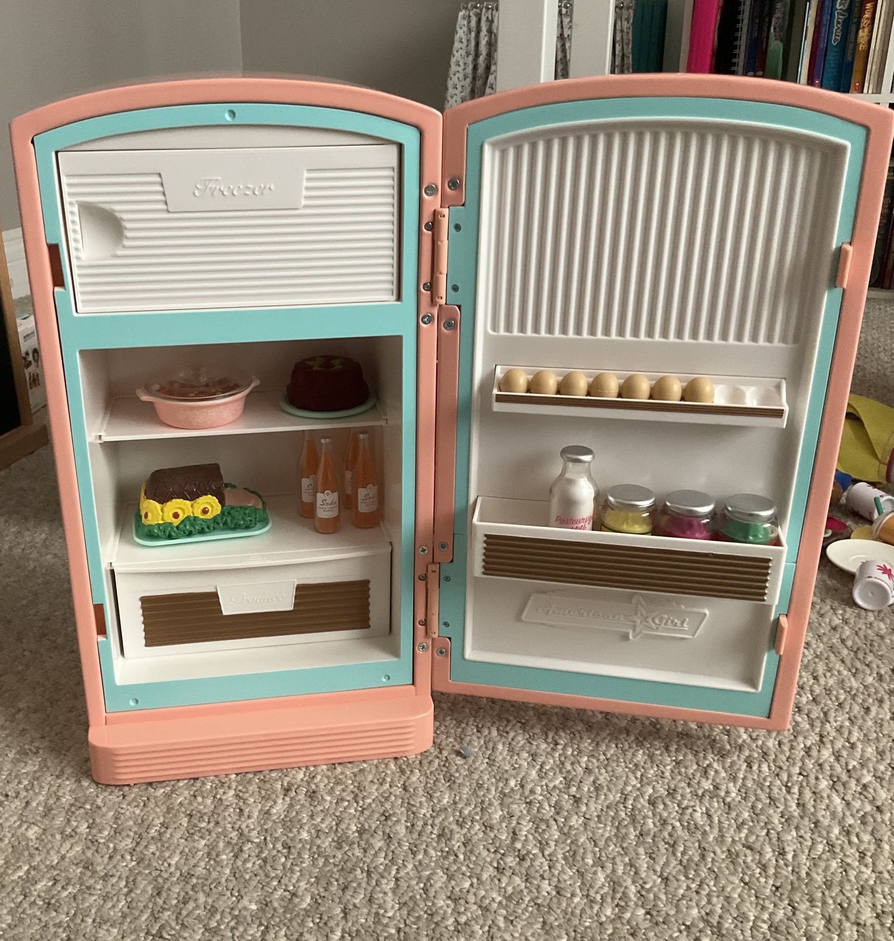 American Girl Maryellen’s Vintage Refrigerator