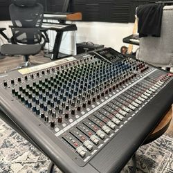 Yamaha MGP24X 24-channel Mixer