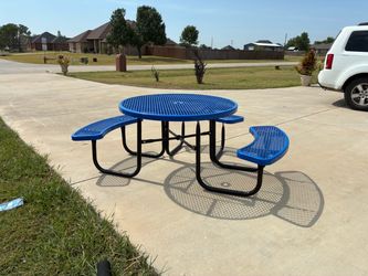 Grade comercial 46 inches round picnic table.not Issue