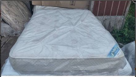 Queen Size Mattress Serta Perfect Sleeper (Mattress Only)