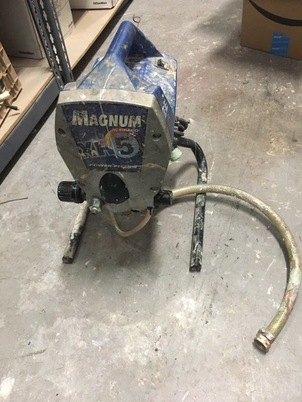 Magnum by Graco xr5 power piston paint sprayer for Sale in Miami, FL