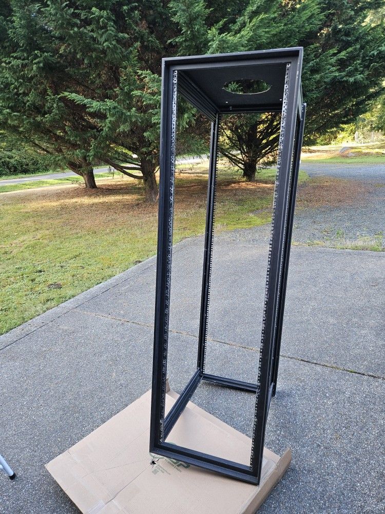 4 Post Server Rack
