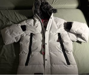 Canada Weather Gear Men’s Heavyweight White Parka jacket Men’s XXL