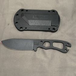 Knife 
