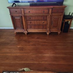 China Cabinet 