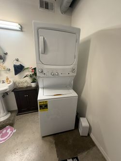 GE 3.8 cu. ft. Washer 5.9 cu. ft. Long Vent Electric Dryer Combo in White