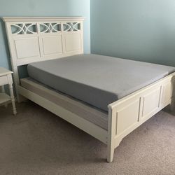 Queen Bedroom Set