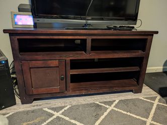 Entertainment center
