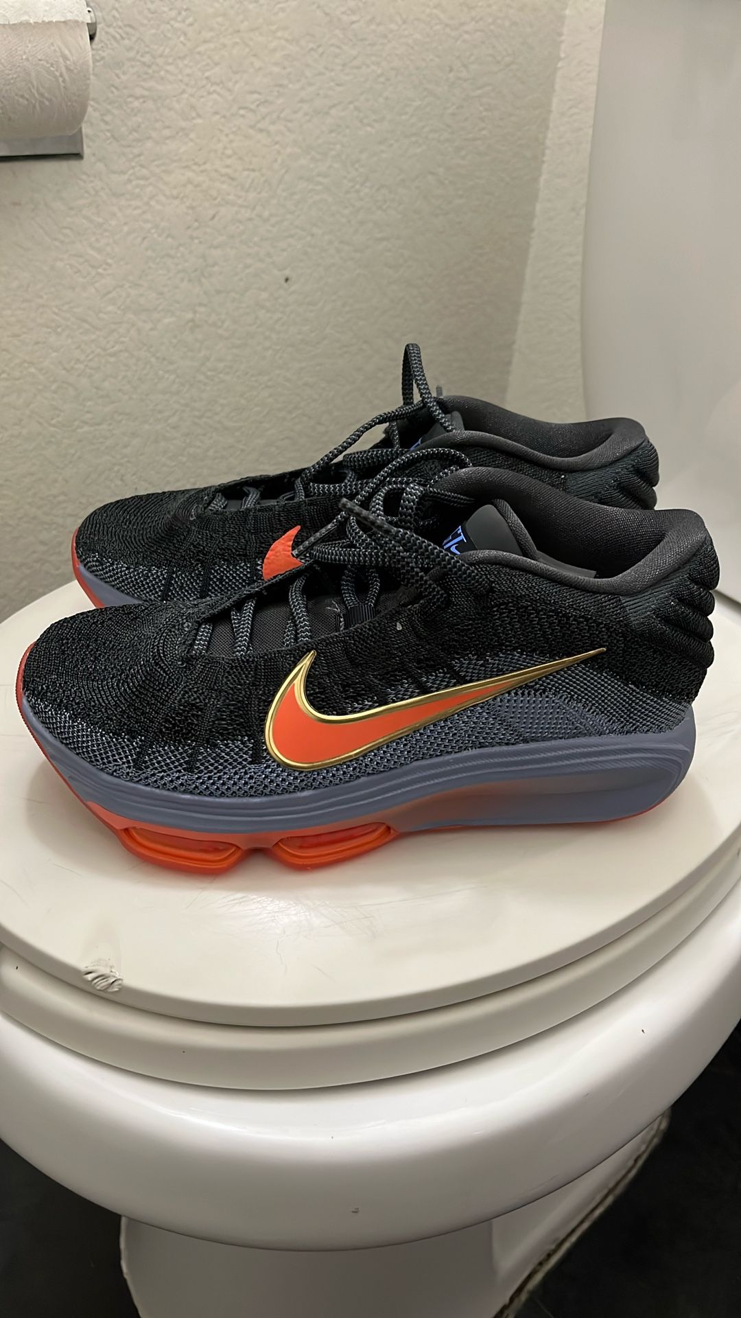 Nike Size 9 Air Zoom GT/ Nike Air zoom Size 12