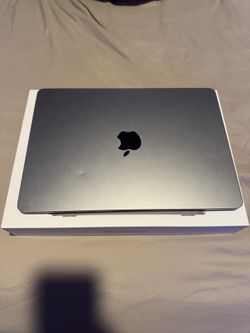 MacBook Air M2 13 Inch