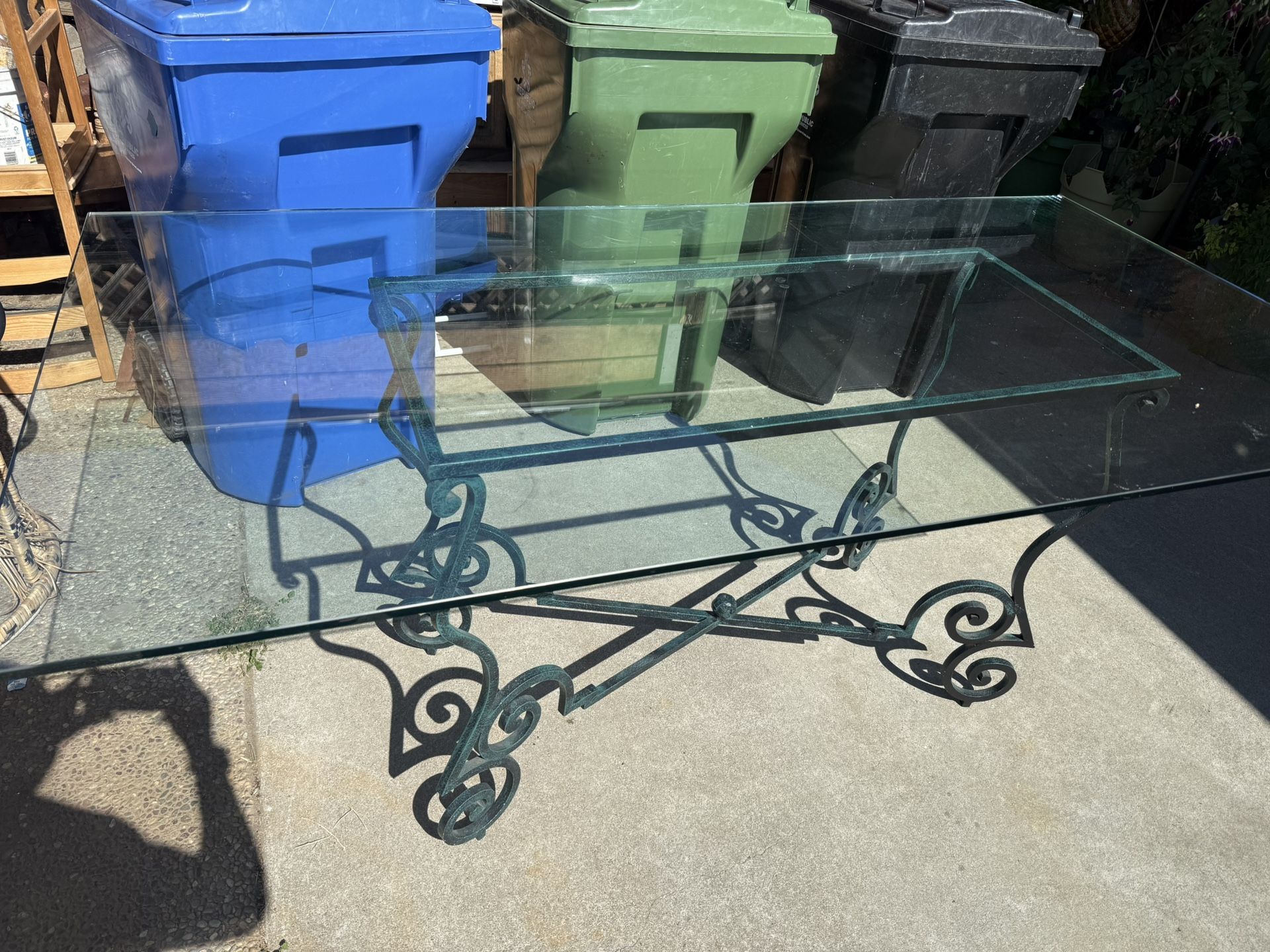 Glass/iron Dining Room Table 
