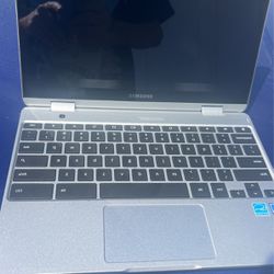Samsung Laptop/Tablet Combo Folds In Half CANT BEAT THIS DEAL ITS REALLY BRAND NEW $80 OBO  Free 64 GB FLASH DRIVE BRAND NEW XE52IQAB  