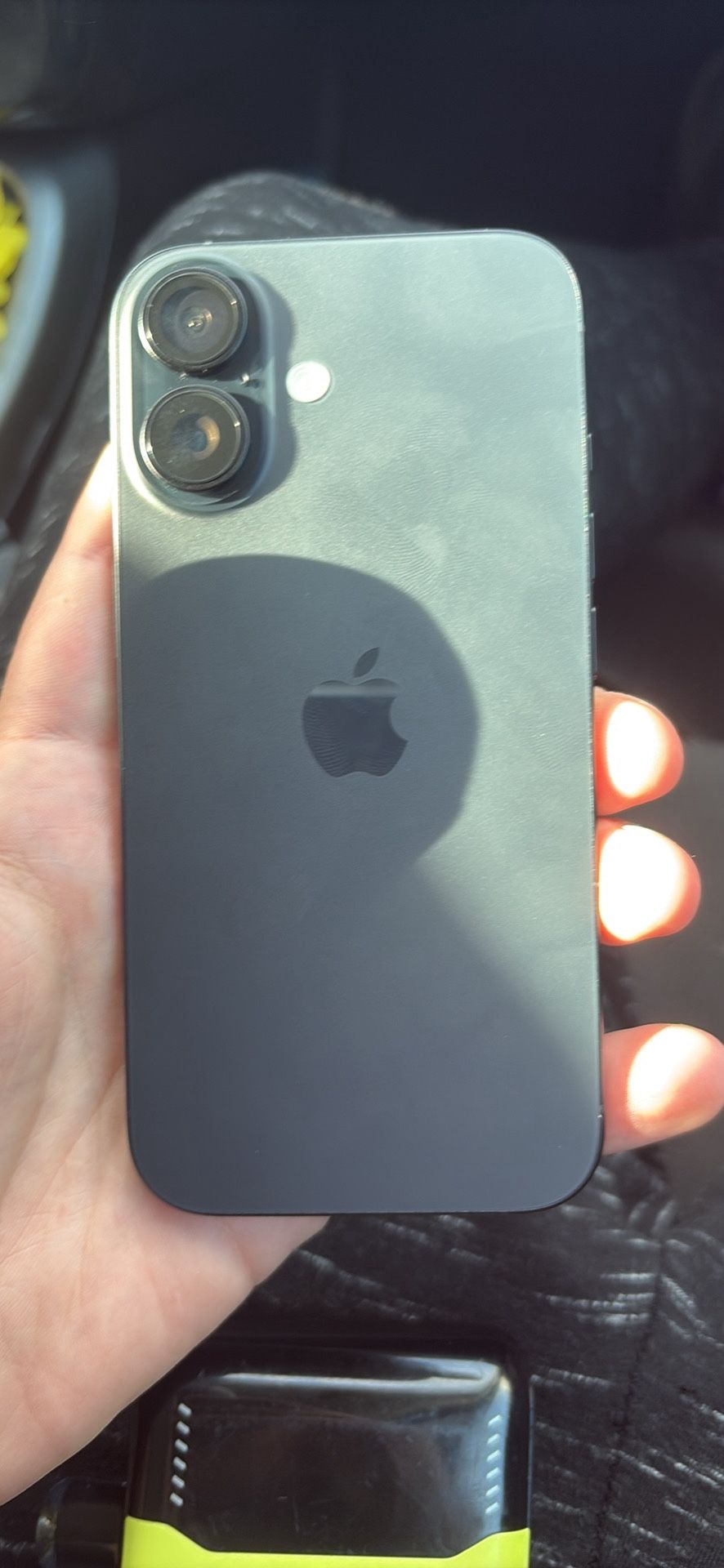 iPhone 16