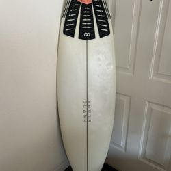 Shortboard  5’5 For Sale