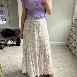 Floral print long skirt. Xs-S