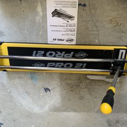 Tile Cutter 21” Comes Complete With Manual And Box