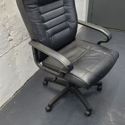 High Backed Office Chair 