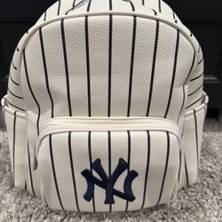 MLB NY YANKEES BASEBALL BACKPACK