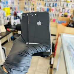 iPhone 8 Unlocked 256GB 