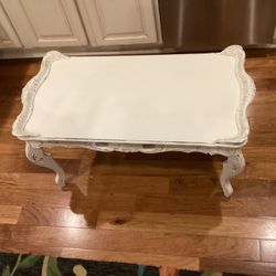 Antique coffee table very ornate shabby chic all wood solis sturdy much carved craftsmanship painted white 18 Deep- 36 Wide- 17.5 Tall Americana class