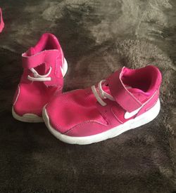Girl Nike