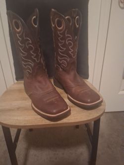 CODY JAMES SIZE- 9D WESTERN COWBOY BOOTS
