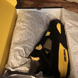 Jordan 4 Retro 2023 Yellow Thunder