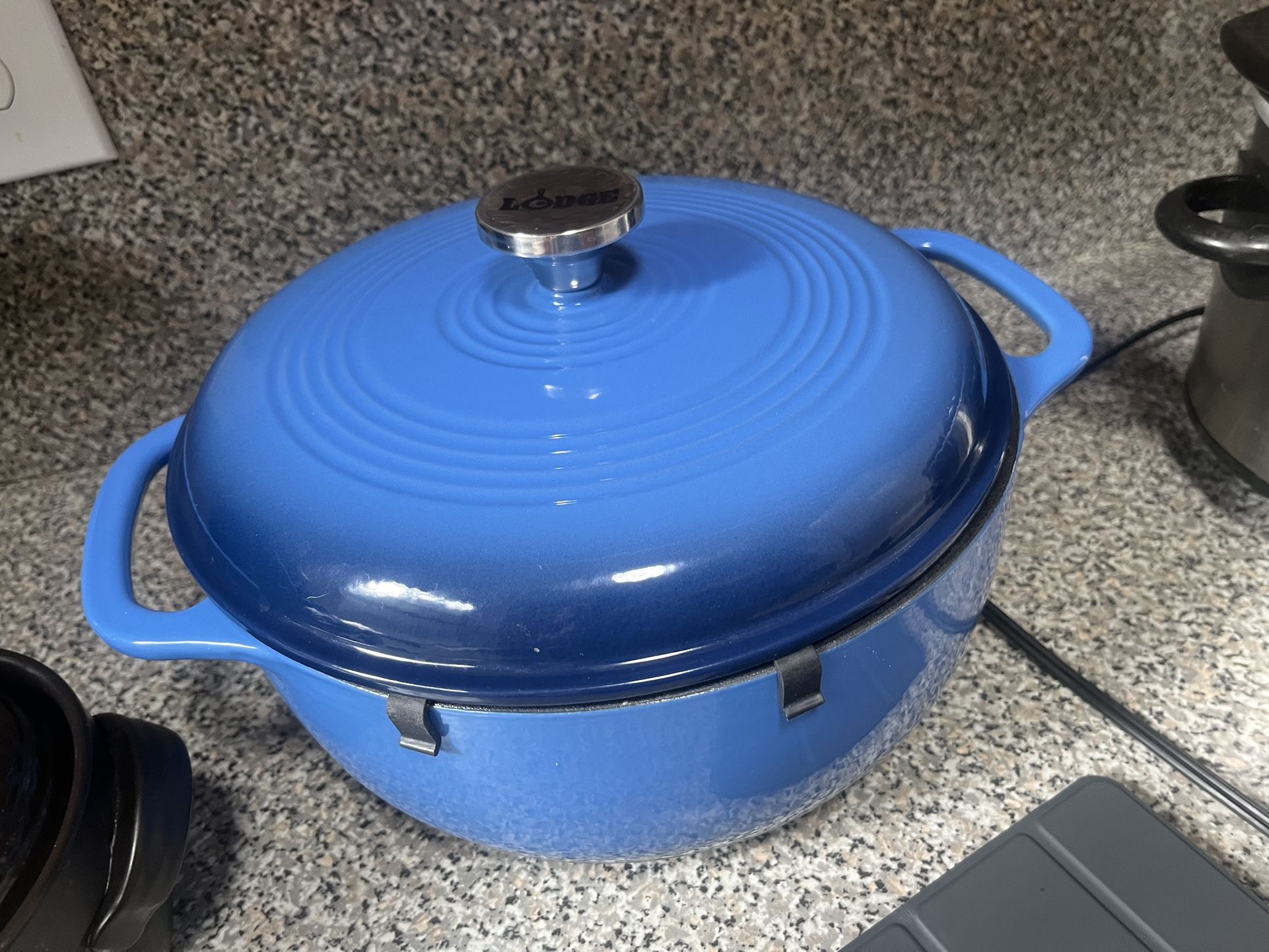 Enameled Cast Iron Dutch Oven