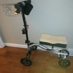 Nova Turning Knee Walker Model TKW-12 With Accessories